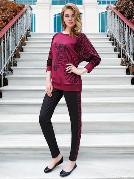 Berrak Bayan Ev Giyimi Bordo