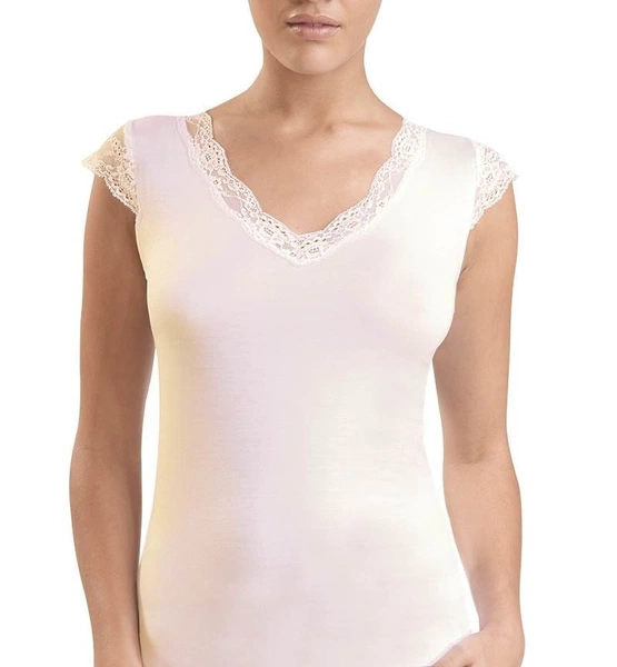 BlackSpade Kadın Dantelli Krem T-Shirt 1348