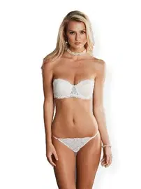 Pierre Cardin Pierre Cardin Destekli Dantelli Çeyizlik Sütyen Külot Takımı 4032