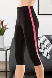 Derya Kurşun Çizgili Kısa Sporcu Kadın Kapri Tayt Derya Kurşun 0535