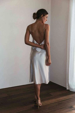 Merry See Merry See Sırt Dekolteli Uzun Saten Gecelik Elbise MS2329-Beyaz - Alternatif Görünüm