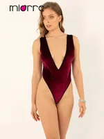 Miorre Geniş Dekolteli Fantezi Kadife Babydoll Bordo detay görünüm