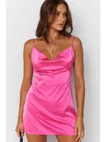 Merry See Saten Yırtmaçlı Kısa Gecelik MS2324-Pembe Pembe görsel 5