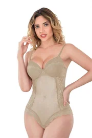 Emay Emay 176 Agraflı Dantelli Push Up Destekli Body