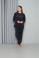 Uzun Kollu Önü Yazılı Welsoft Polar Kadın Pijama Takımı Akbeniz 8517 Lacivert detay görünüm