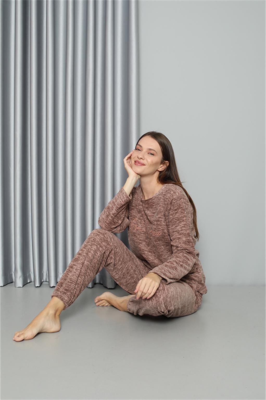 Yuvarlak Yaka Welsoft Polar Kadın Pijama Takımı Akbeniz 8519