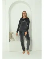 Önü Yazılı Kadife Gri Uzun Kollu Kadın Pijama Takım Akbeniz 20624 Füme
