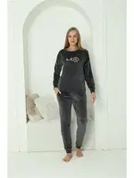 Önü Yazılı Kadife Gri Uzun Kollu Kadın Pijama Takım Akbeniz 20624 Füme detay görünüm