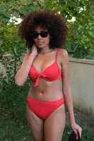 Ayar Askılı Destekli Fiyonklu Kırmızı Kadın Bikini Akbeniz 35008 Kırmızı farklı açı