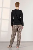 Dantel Omuz Detaylı Leopar Siyah Kadın Pijama Takımı Doreanse 25K4038 detay görünüm