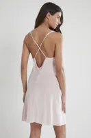 Kadife Saten Derin V Yaka Kısa Kadın Gecelik Pierre Cardin 840 Pudra görsel 6