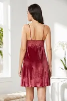 Dantelli İnce Askılı Kadife Saten Kadın Gecelik Pierre Cardin 845 Bordo görsel 22