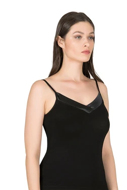 Özkan Premium Kumaş Viskon Saten Yakalı Esnek  İnce Askılı Atlet Özkan 2040 - Alternatif Görünüm