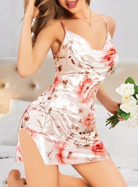 Pembe Çiçekli Dekolteli Askılı Saten Gecelik Pink Night 3609