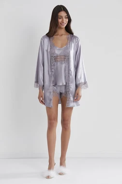 Pierre Cardin Kuşaklı Saten Dantelli 3Lü Sabahlık Şort Takım Pierre Cardin 2490 - Alternatif Görünüm