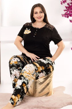 Lady Siyah Çiçek Desenli Tüllü Viskon Kapri Pijama Takımı Büyük Beden Lady 10972 - Alternatif Görünüm
