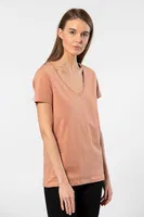 Düz Kesim Pamuklu Wtshirt Milano Kadın Tshirt Somon detay görünüm