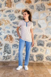 Yan Cepli Düğmeli Desenli Kadın T-Shirt Pijama Takımı Doreanse 24Y4004