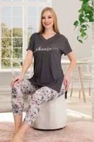 Yeşil Viskon Kumaş Desenli Kısa Kollu Rahat Kesim Kapri Pijama Takımı Lady 12062 Yeşil detay görünüm