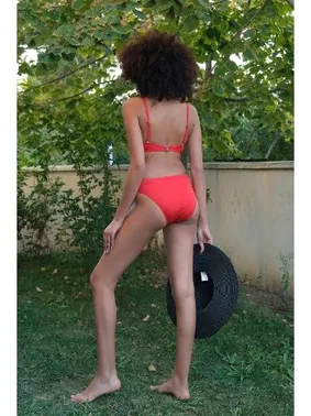 Akbeniz Ayar Askılı Destekli Fiyonklu Kırmızı Kadın Bikini Akbeniz 35008 - Alternatif Görünüm
