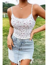 Bella Notte Beyaz Minimalist Kırmızı Lale Desenli Askılı Atlet Bella Notte A-7502