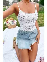 Beyaz Minimalist Kırmızı Lale Desenli Askılı Atlet Bella Notte A-7502 Beyaz farklı açı