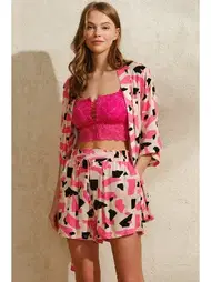 Anıl Viskon Geometrik Baskılı Sabahlık Balensiz Desteksiz Dolgusuz Dantelli Büstiyer Şort Kadın Pijama 3'lü Takım Anıl 5743