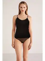 KOM Aida Atlet Siyah farklı açı