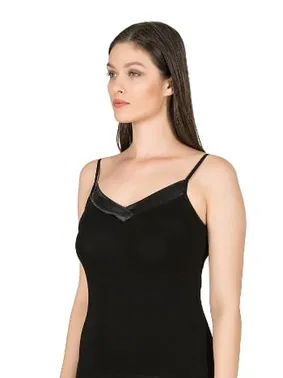 Özkan Premium Kumaş Viskon Saten Yakalı Esnek  İnce Askılı Atlet Özkan 2040