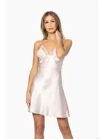 Saten Dantelli Çapraz Askılı Gecelik Sabahlık Takımı Pierre Cardin 4250 Pudra detay görünüm