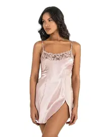Ahu Lingerie Yakası Dantel Pudra Kısa Saten Gecelik Ahu Primoda 8217