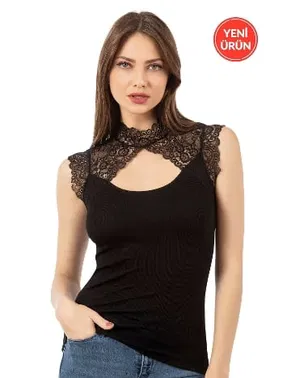 Özkan Yakası Sırtı Dantel Viskon Kaşkorse Detaylı Esnek Örme Kadın Atlet Bluz Özkan 27055 