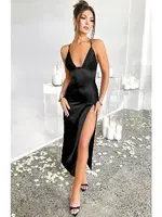 Yırtmaçlı Çapraz Askılı Dekolteli Uzun Seksi Saten Elbise Pink Night 5518 Siyah