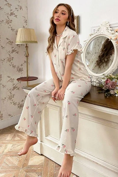 Ekru Çiçek Desenli Yakalı Pijama Takımı Bella Notte 7036