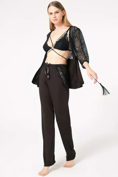 Dantelli Sabahlık Balensiz Desteksiz Dolgusuz Yaka Detaylı Sütyen ve Pantolon Pijama 3'lü Takım Anıl 5698