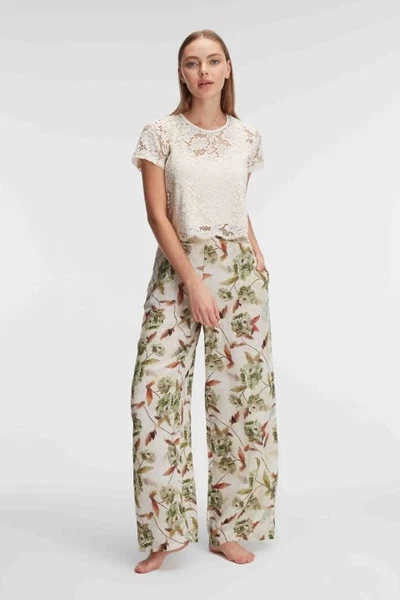 Kısa Kol Bisiklet Yaka Viskon Çiçek Desenli Yazlık Dantel Detaylı Pijama Takımı Anıl 9946