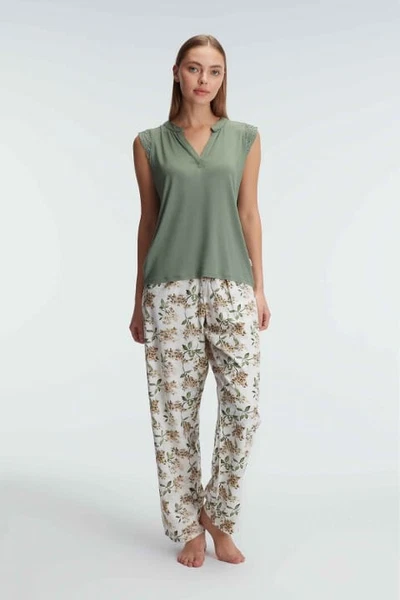Kısa Kol V Yaka Viskon Çiçek Desenli Yazlık Örme Dantel Detaylı Pijama Takımı Anıl 9939