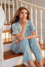 Bella Notte Mavi Çiçek Desenli V Yaka Düğmeli Pijama Takımı Bella Notte 7327