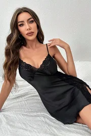 Merry See Dantelli Şık Yırtmaçlı Saten Gecelik Merry See MS 2374 Siyah