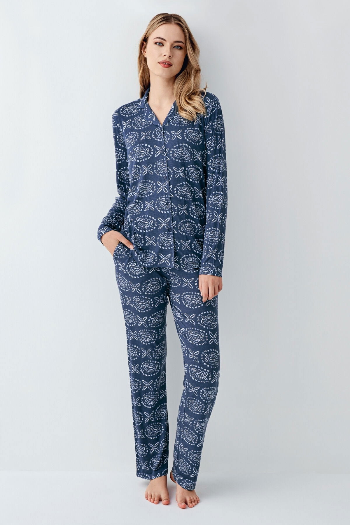 Gömlek Yaka Düğmeli Uzun Kollu Desenli Kadın Pijama Takımı Arnetta 3401-S