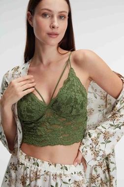 Anıl İp Askılı V Yaka Kadın Çiçek Desenli Yazlık Dokuma Dantel Detaylı Pijama Takımı Sabahlık Anıl 5829 - Alternatif Görünüm