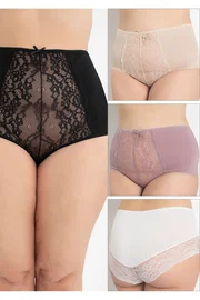 Confeo Kadın Battal Dantelli Bato 4lü Paket Külot Confeo C804-520