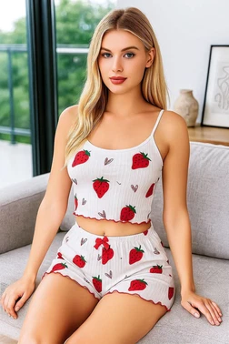 NightLight Çilek Desenli Kısa Şortlu Pijama Takım NightLight 3753