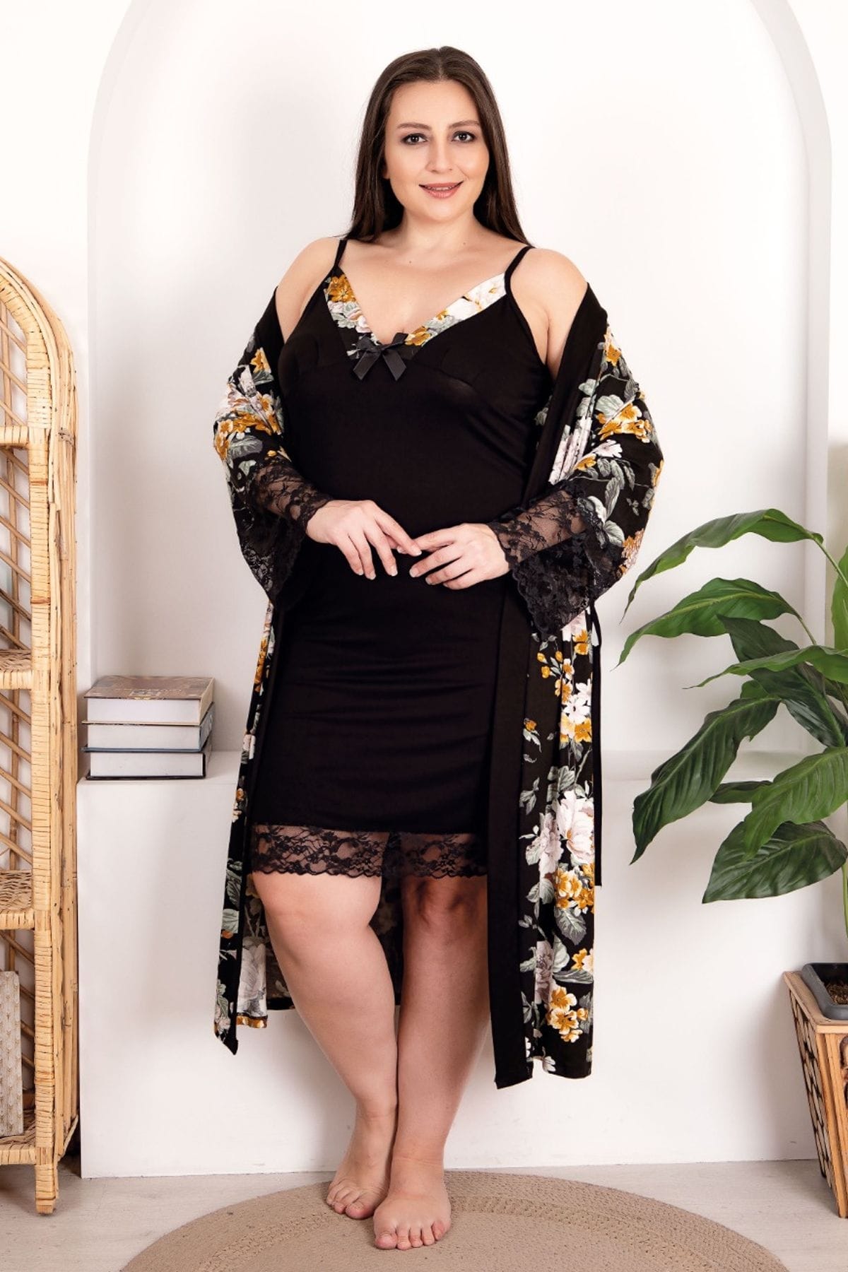 Siyah Çiçek Desenli 2li Gecelik Sabahlık Takımı Lady 19202
