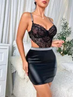 Siyah Parlak Dekolteli Dantelli Seksi Fantezi Gecelik Lily Bianca LB-176 Siyah detay görünüm