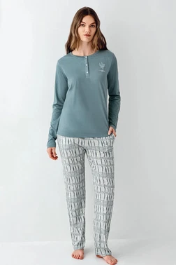 Arnetta Yakası Düğmeli Desenli Uzun Kollu Cepli Kadın Pijama Takımı Arnetta AR3406-S - Alternatif Görünüm