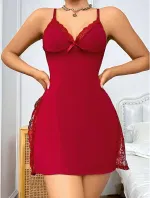 Yanları Derin Yırtmaçlı Dantel Detaylı Bordo Mini Fantezi Gecelik Lily Bianca 13038 Bordo farklı açı