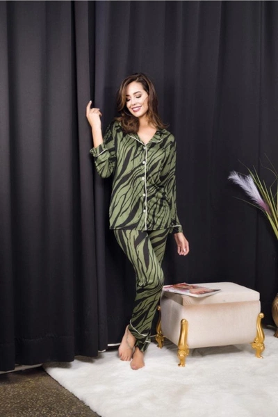 Zebra Desenli Gömlek Yaka Kadın Pijama Takımı İzabel 4007