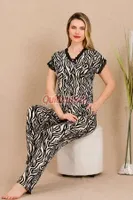 Zebra Desenli Pamuk Viskon Kısa Kol Pijama Takımı Lady 12497 Siyah detay görünüm