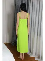 Pamuklu İp Askılı Uzun Yırtmaçlı Kadın Gecelik Akbeniz 90125 Neon Yeşil farklı açı
